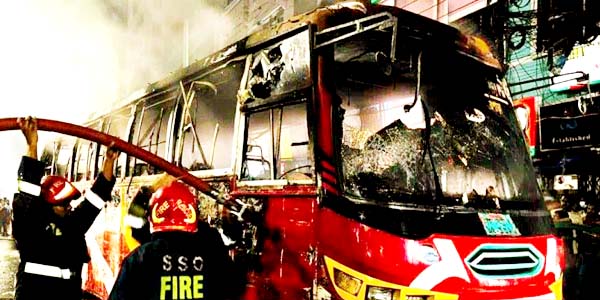 gulistan-bus-fire-newsasia24