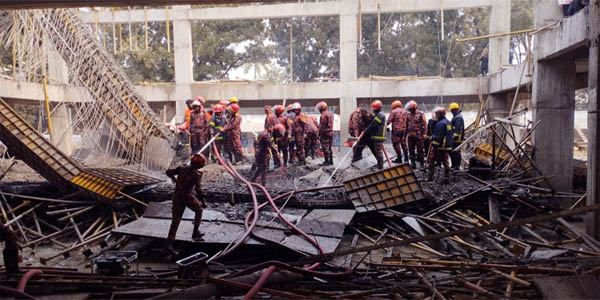 3-people-injured-in-Rajshahip-university-hall-roof-collapse-newsasia24