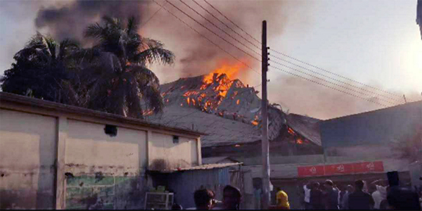 Chittagong-sugar-mill-fire-newsasia24